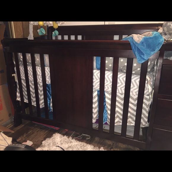 Crib bedding - Picture 2 of 3